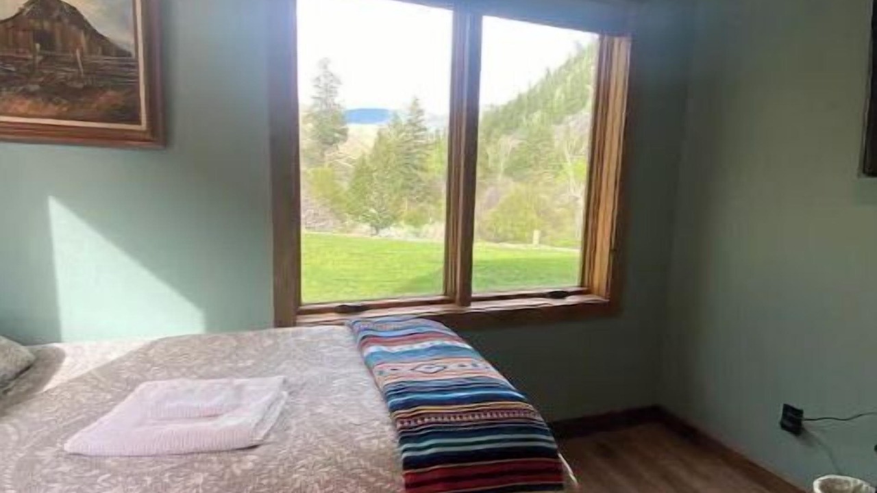 Photo of Bedroom in Cobalt