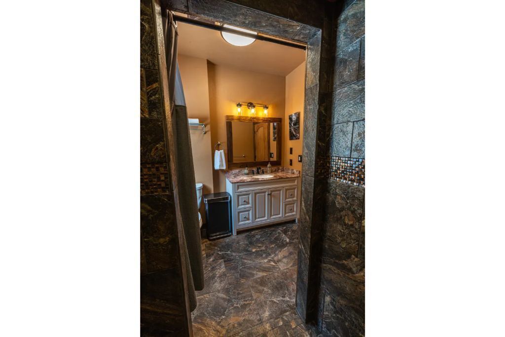 Photo of Bathroom in Cobalt