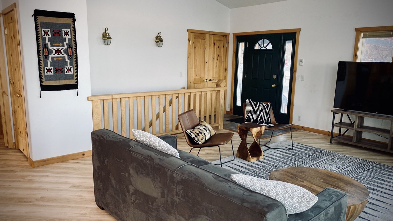 Photo of Livingroom in Teasdale
