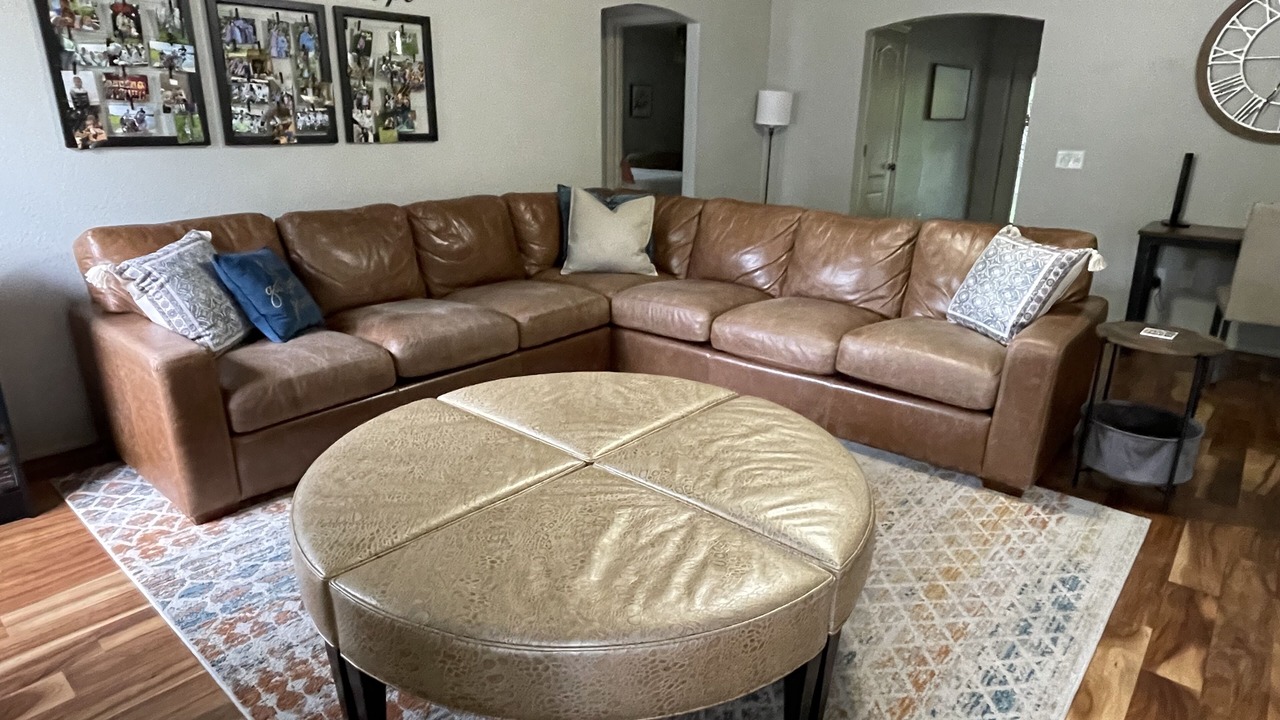 Photo of Livingroom in Sand Springs