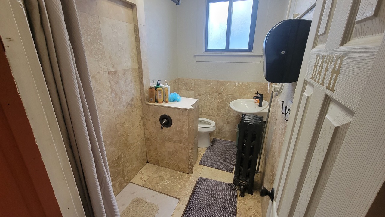 Photo of Bathroom in Dillon