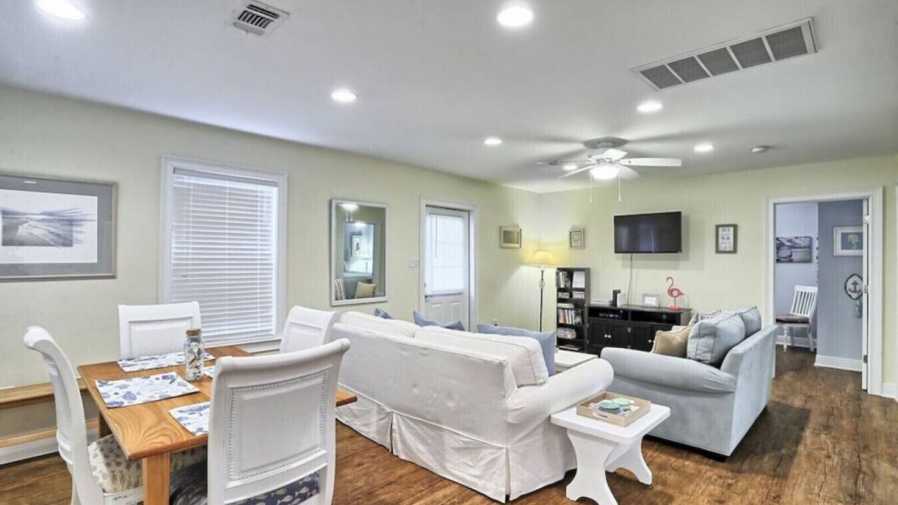 Photo of Livingroom in Old Town