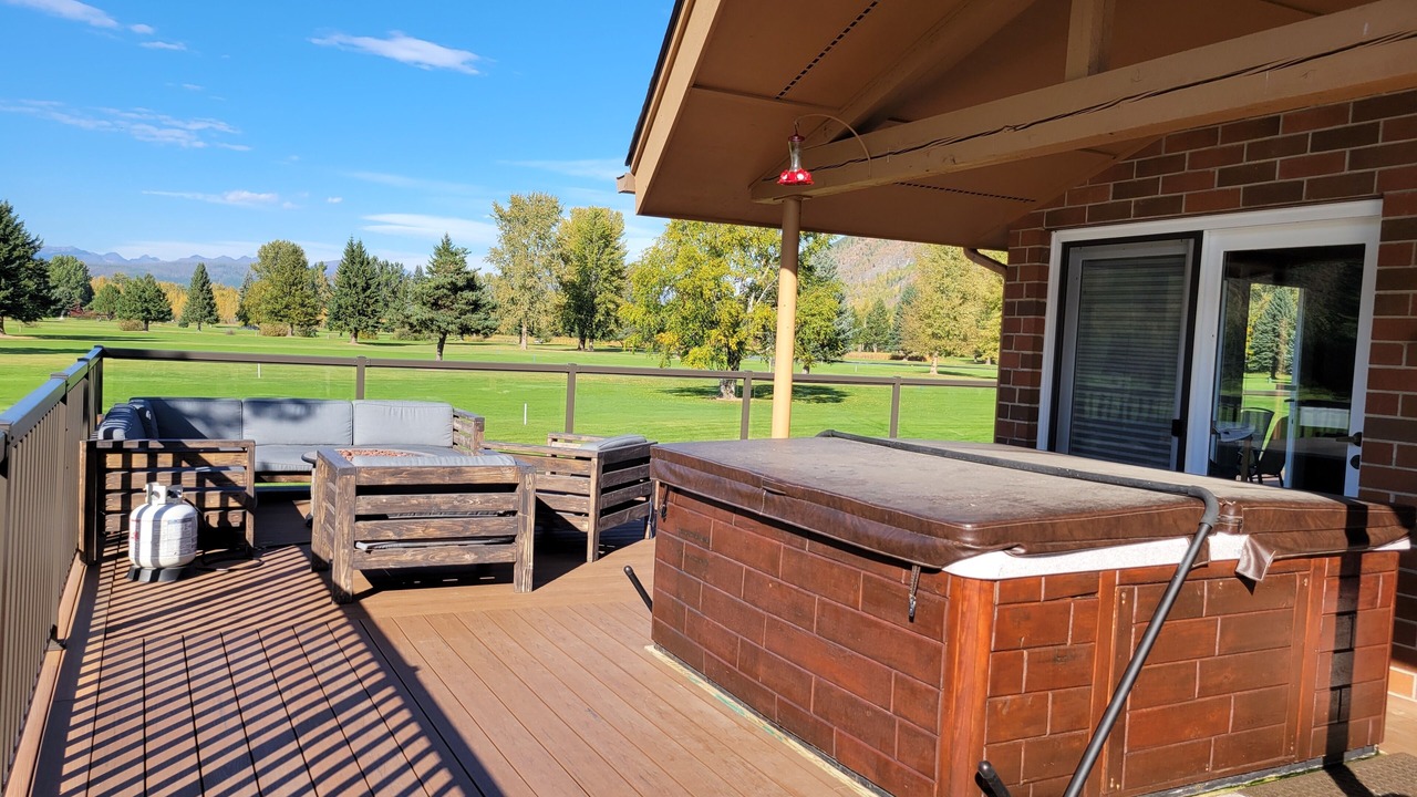 Photo of Patio Balcony in West Glacier