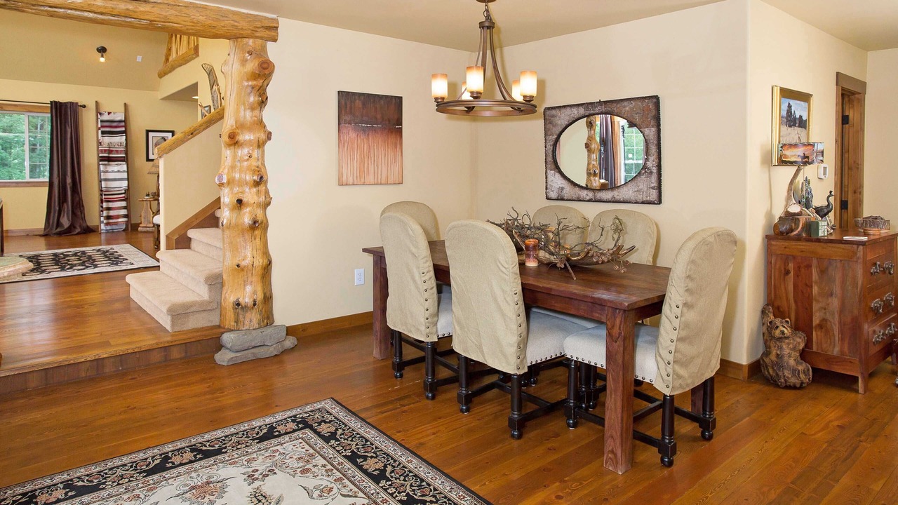Photo of Livingroom in Absarokee
