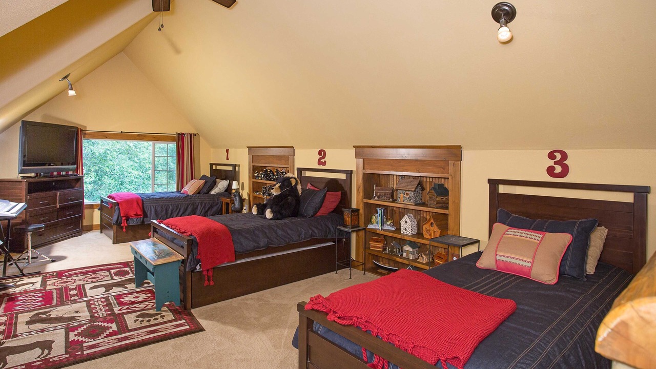 Photo of Bedroom in Absarokee