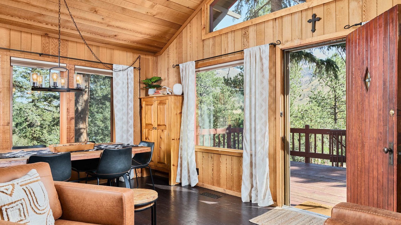 Photo of Livingroom in Cascade-Chipita Park