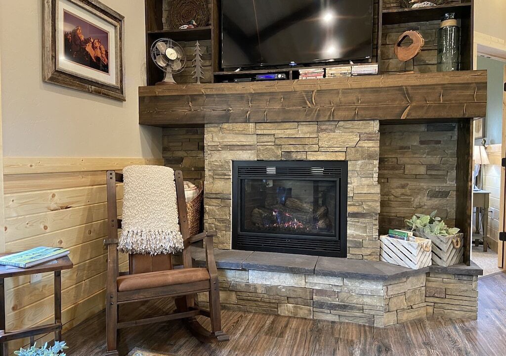 Photo of Livingroom in Island Park