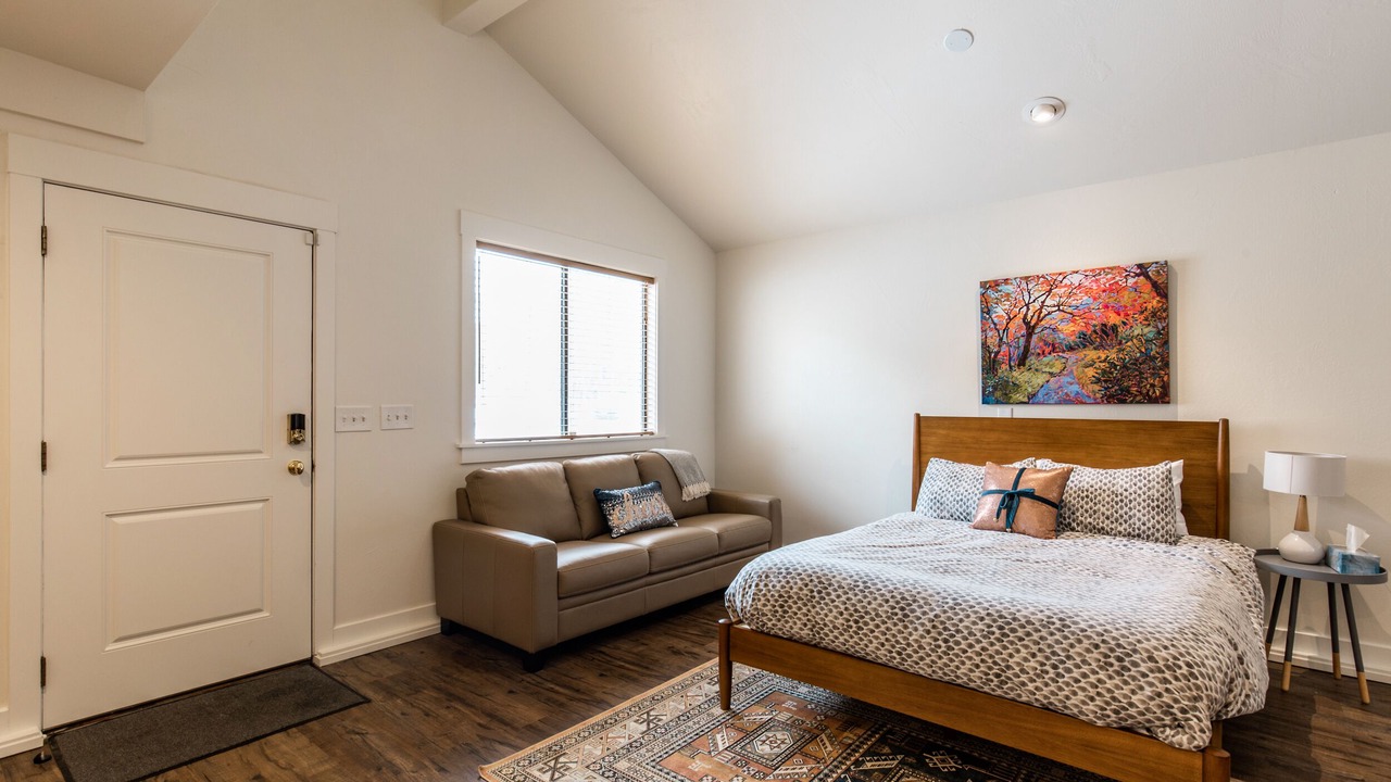 Photo of Bedroom in Cottonwood Heights