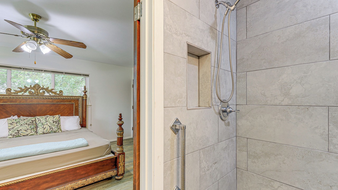 Photo of Bathroom in Medical Center District