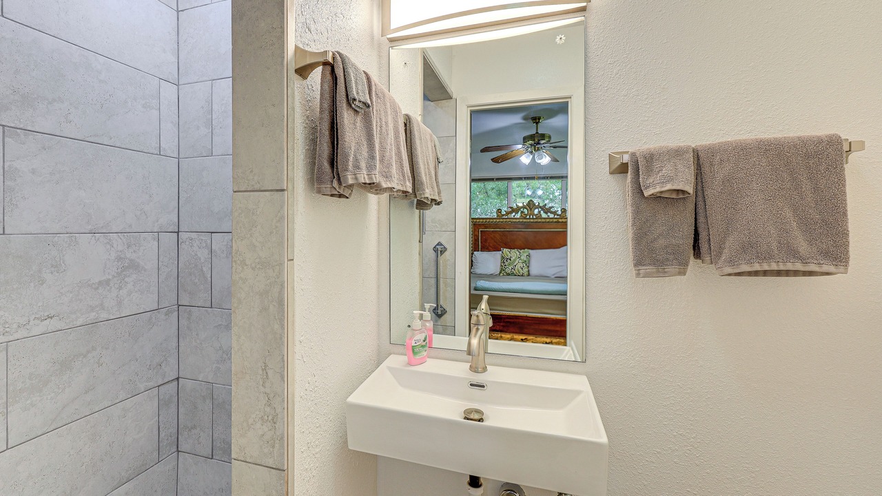 Photo of Bathroom in Medical Center District