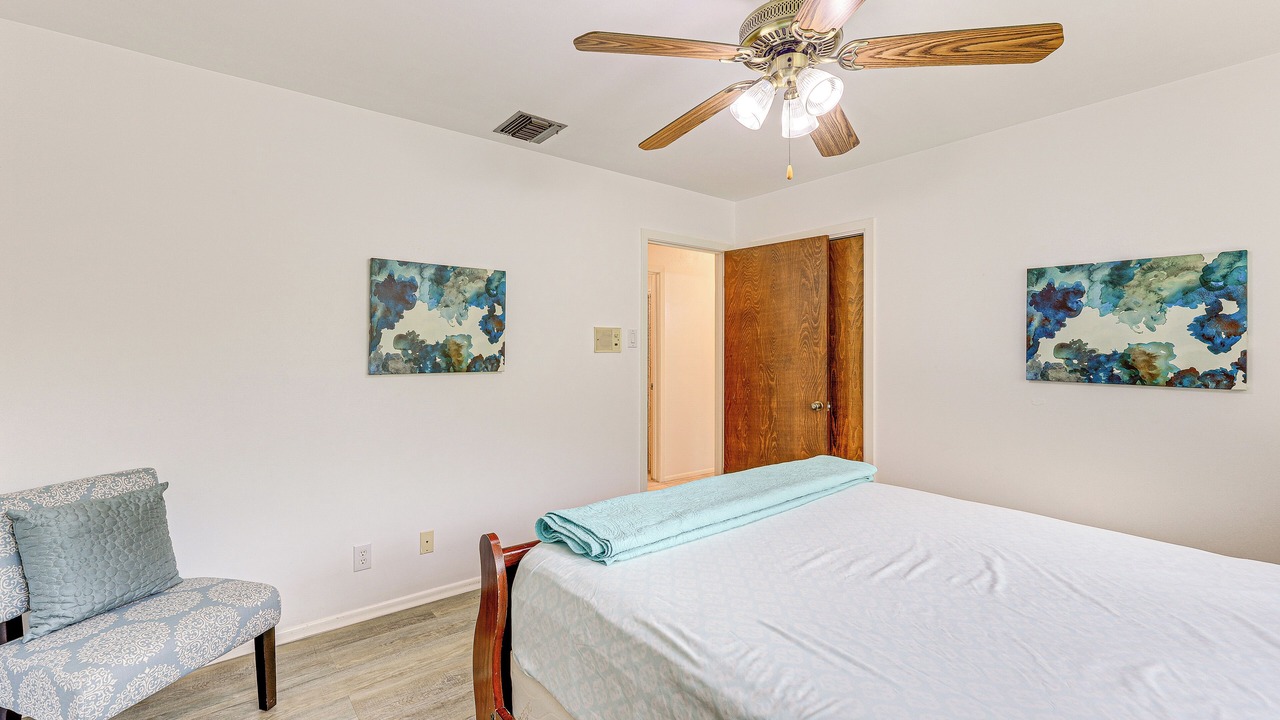 Photo of Bedroom in Medical Center District