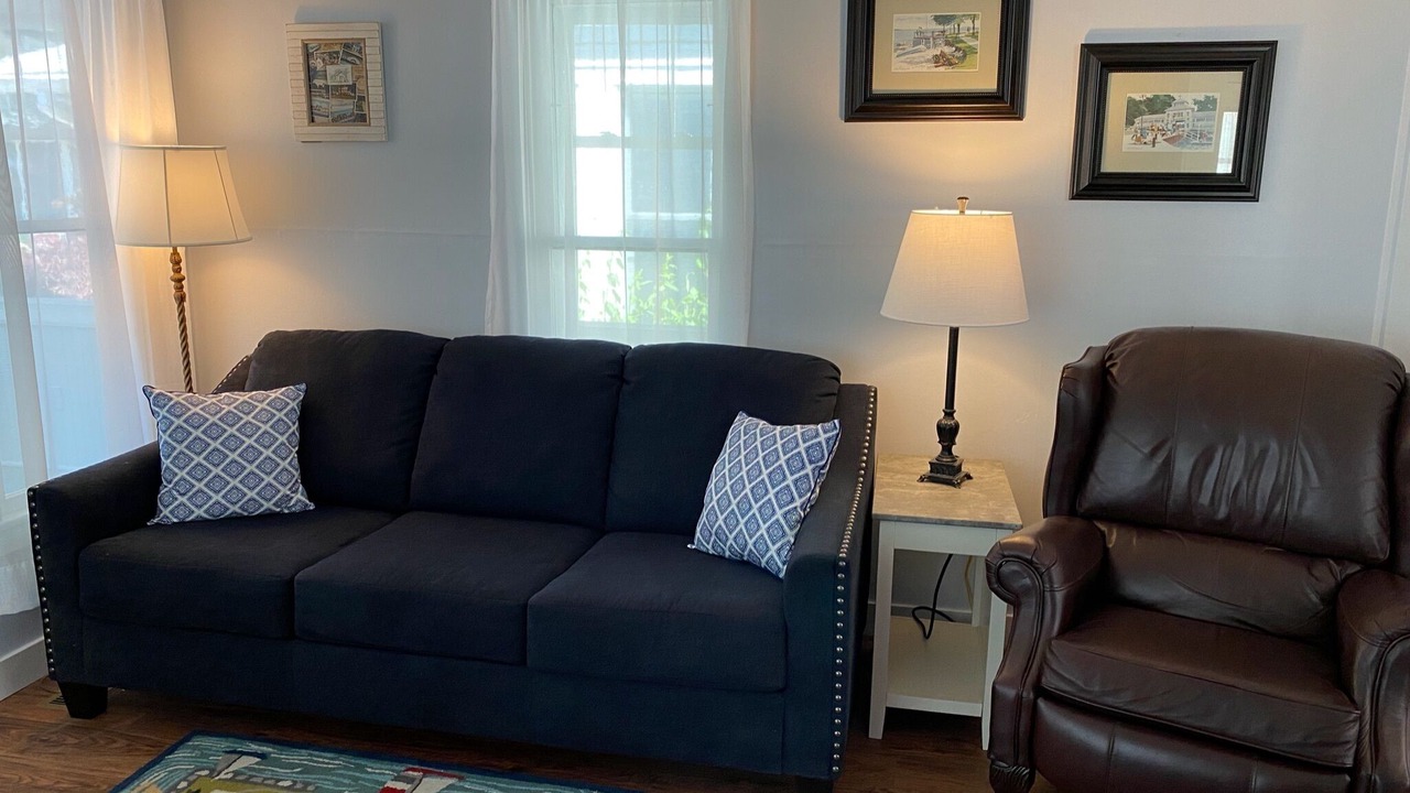Photo of Bedroom in Lakeside