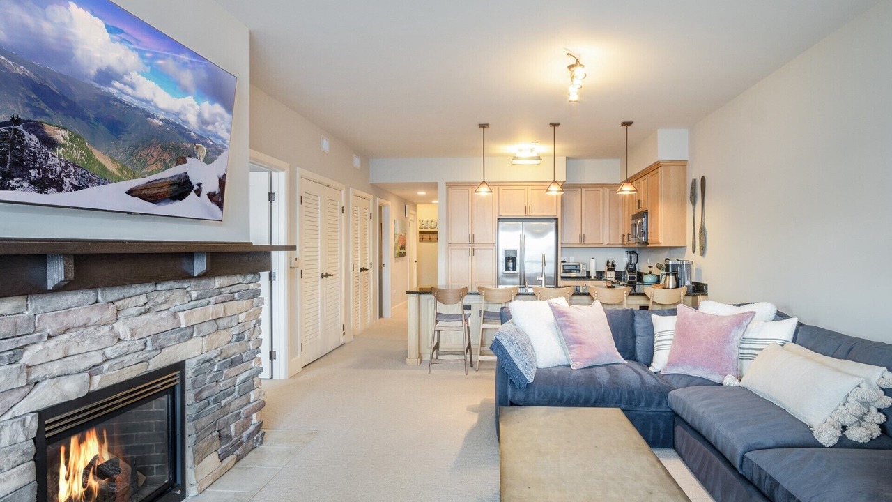 Photo of Livingroom in Sandpoint