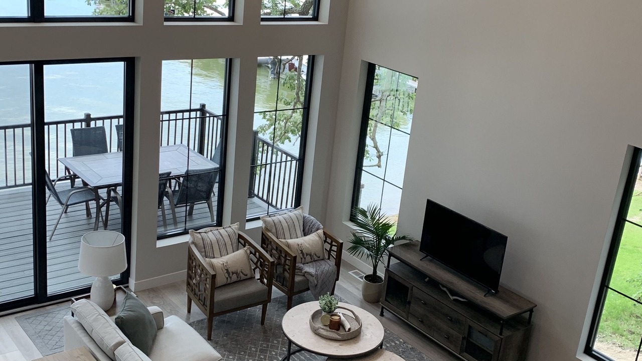 Photo of Livingroom in Ventura