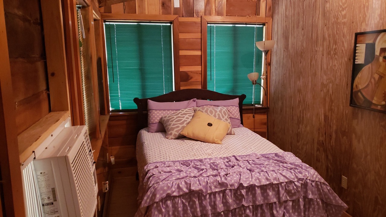 Photo of Bedroom in Stone County