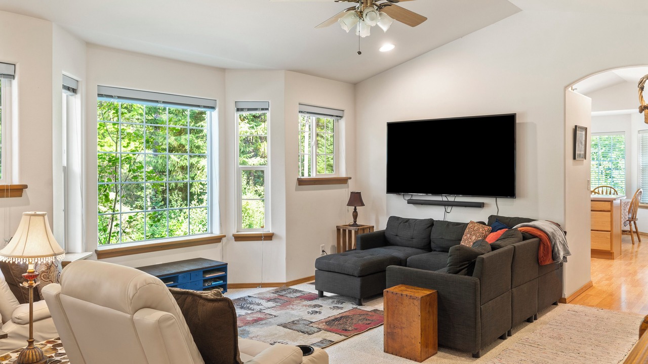 Photo of Bedroom in Martin City