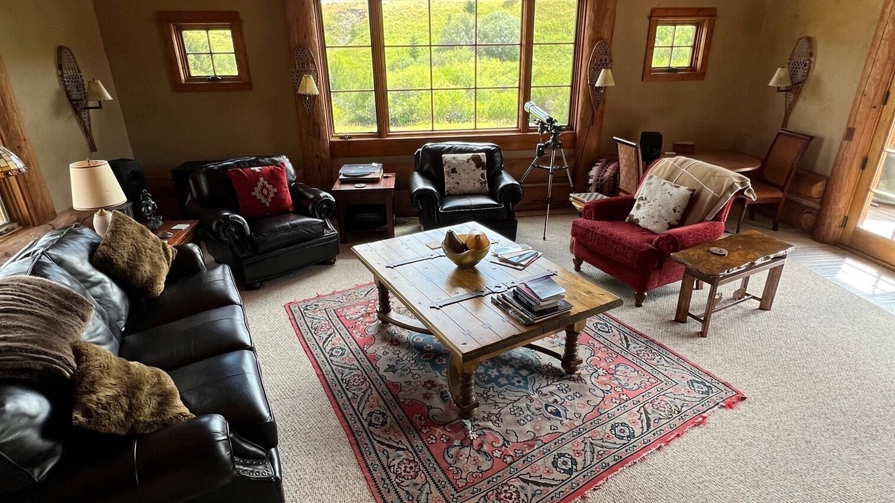 Photo of Livingroom in Cameron