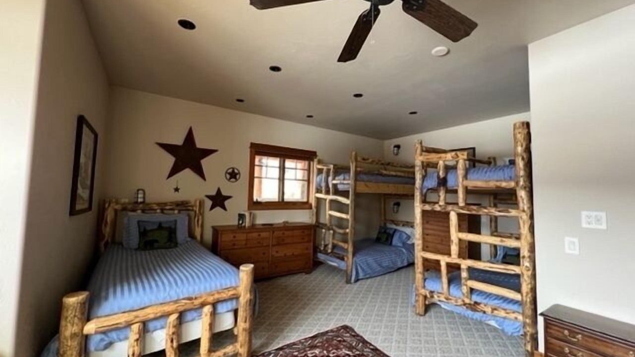 Photo of Bedroom in Cameron