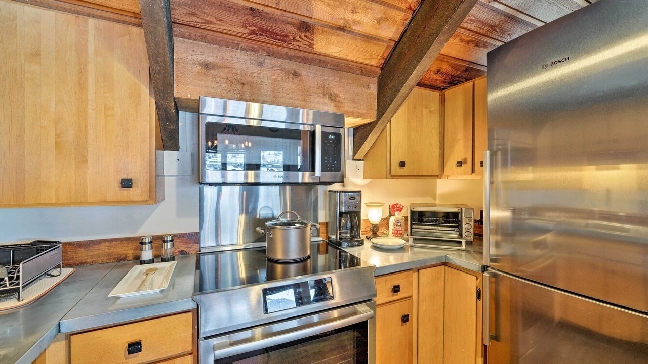 Photo of Kitchen in Big Sky Meadow Village