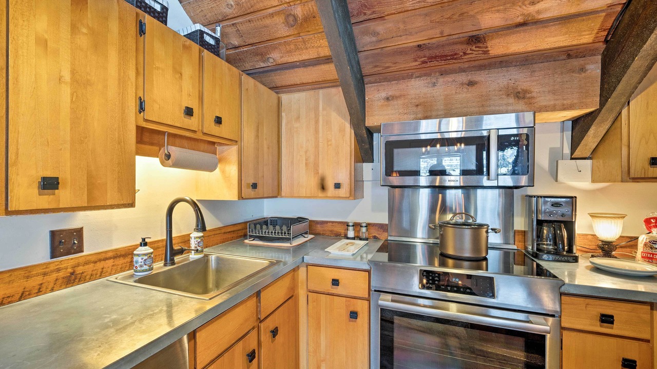Photo of Kitchen in Big Sky Meadow Village