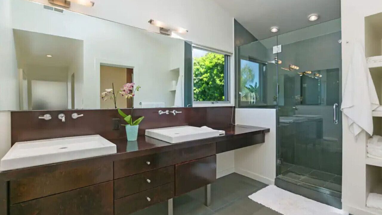 Photo of Bathroom in Sunset Cliffs