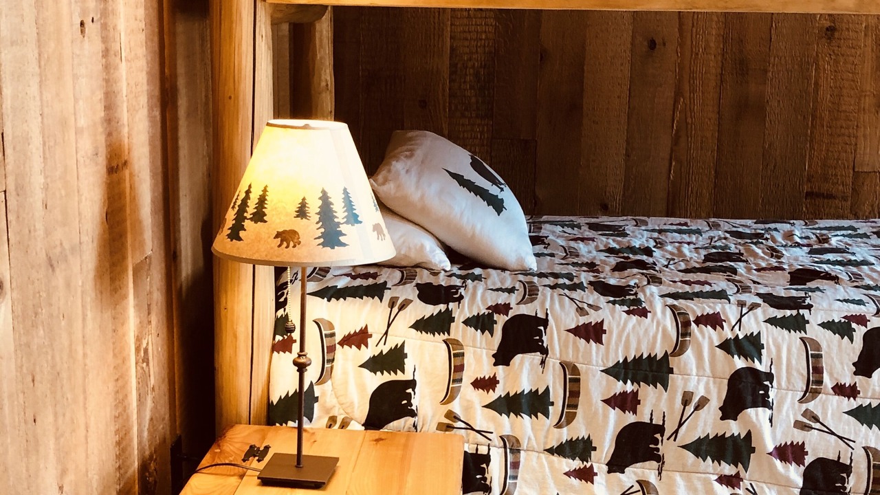 Photo of Bedroom in Four O'Clock