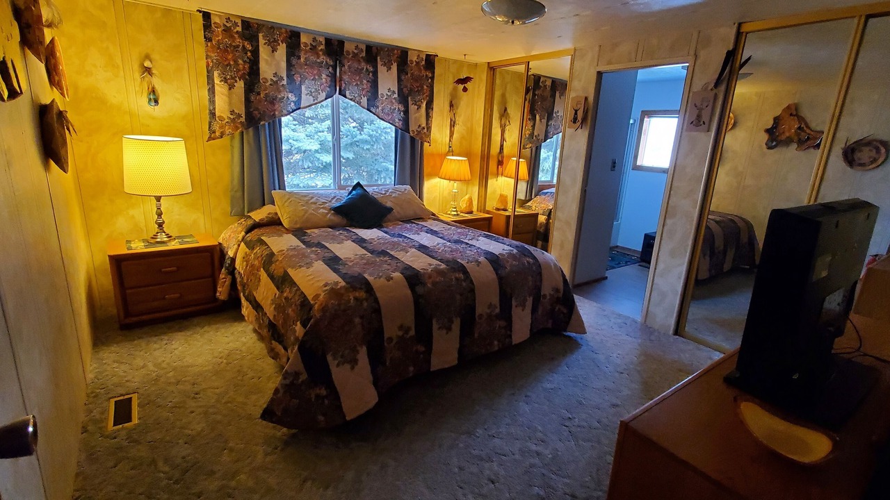 Photo of Bedroom in Salmon