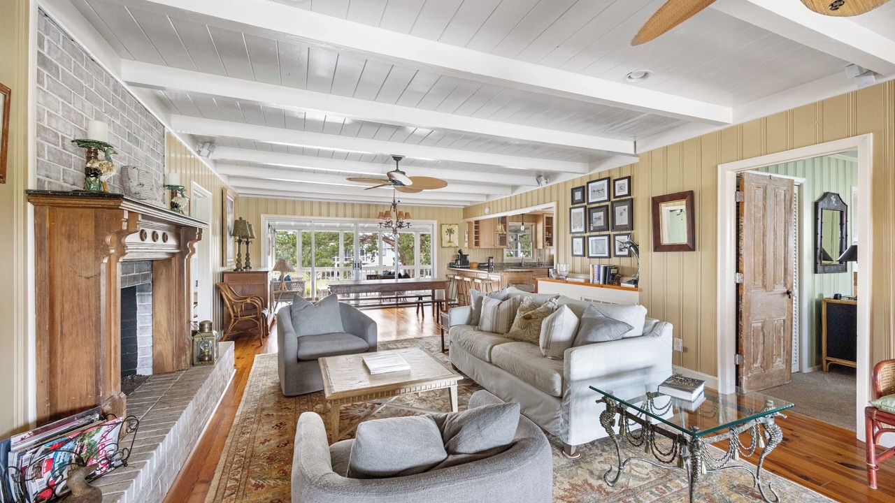 Photo of Livingroom in Litchfield by the Sea