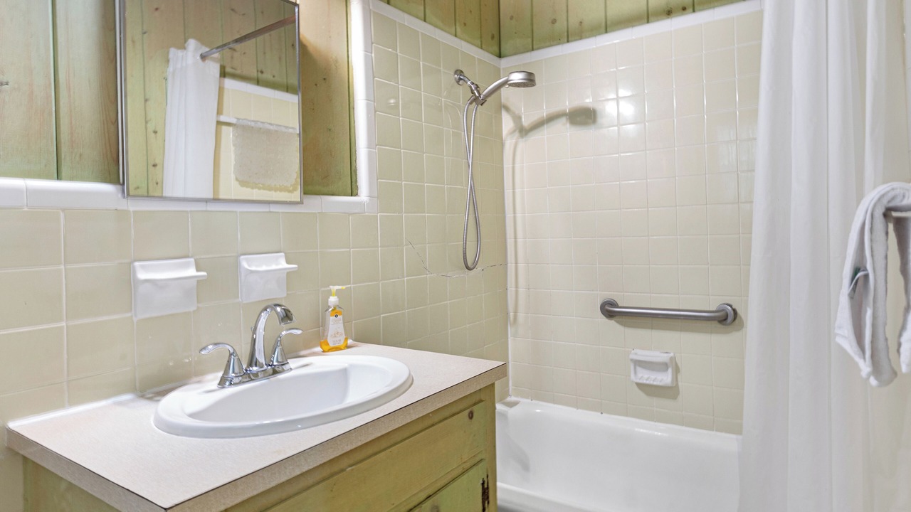 Photo of Bathroom in Litchfield by the Sea
