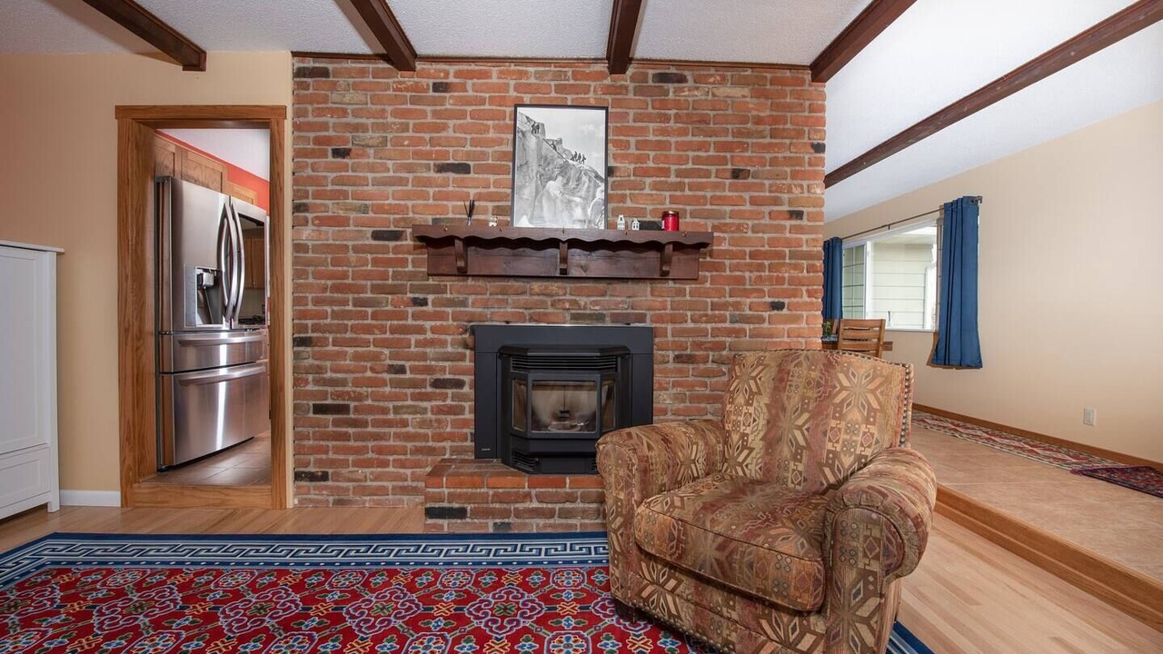 Photo of Livingroom in Lander