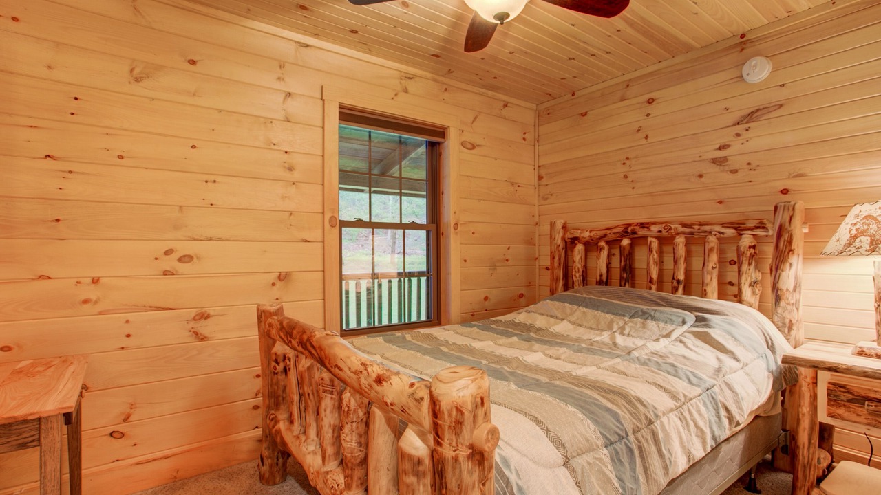 Photo of Bedroom in Laurelton