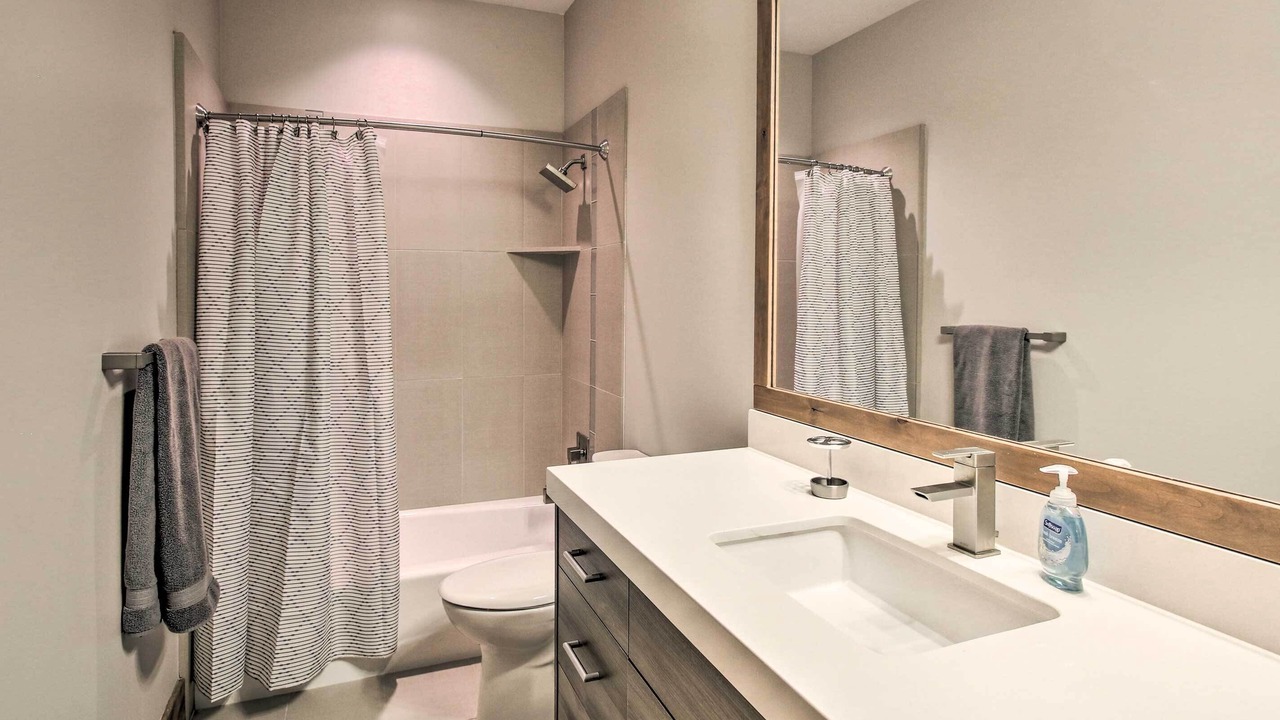 Photo of Bathroom in Eden
