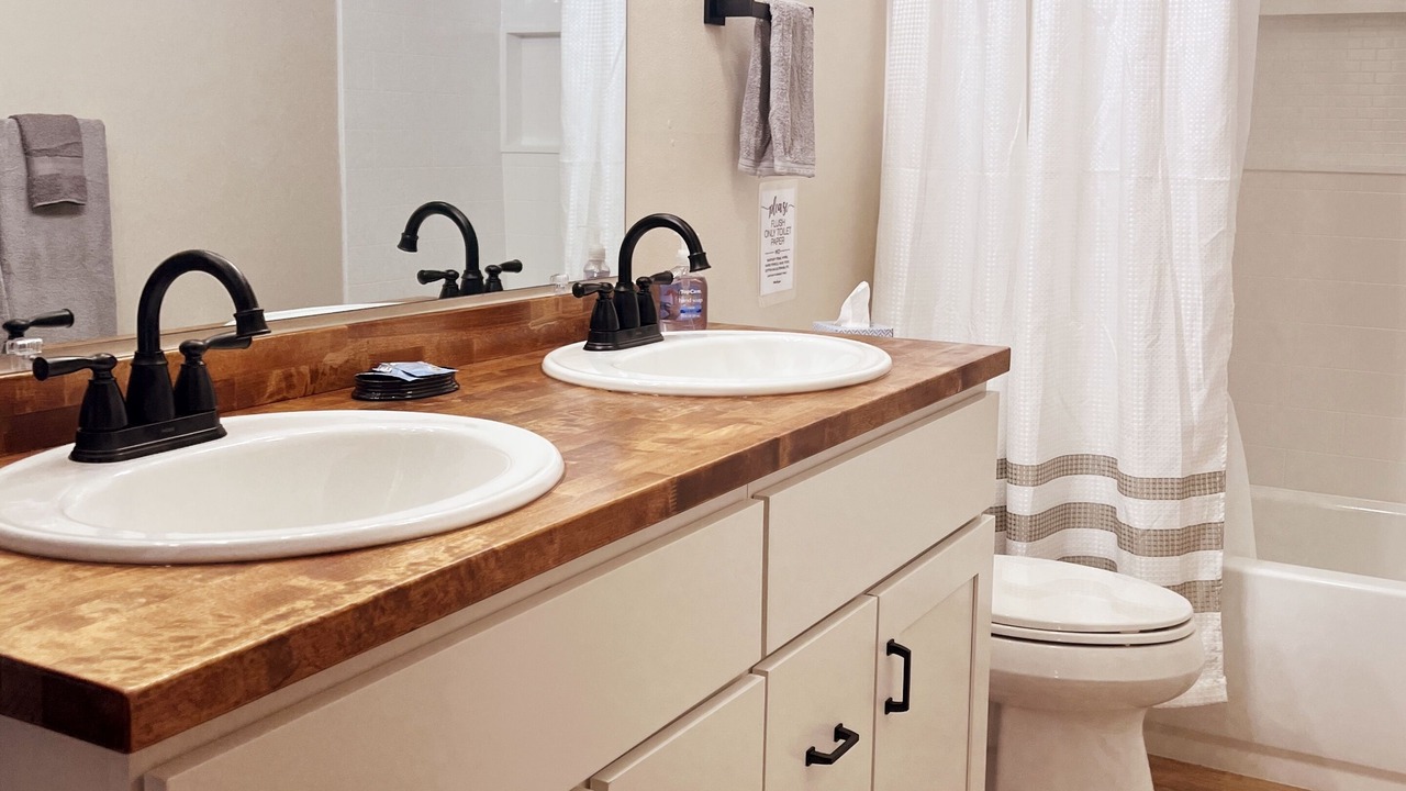 Photo of Bathroom in West Yellowstone