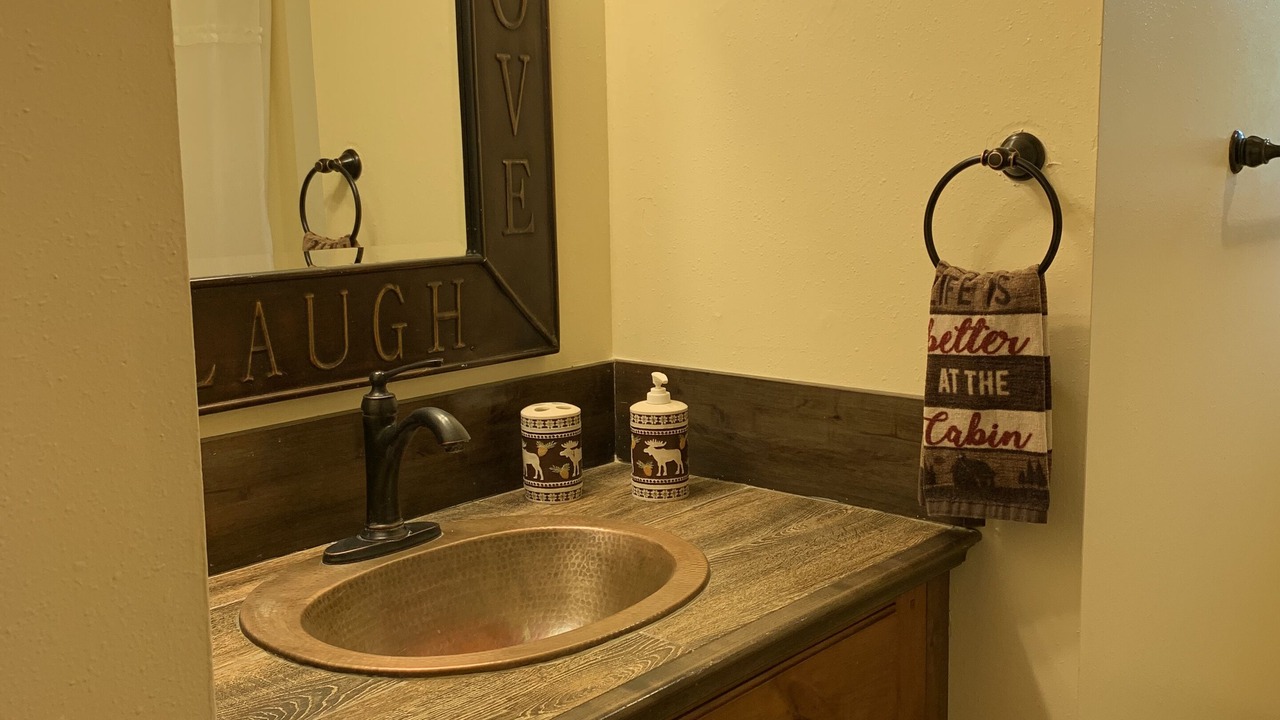 Photo of Bathroom in Gardiner