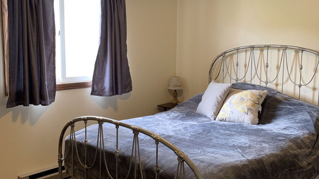 Photo of Bedroom in Gardiner