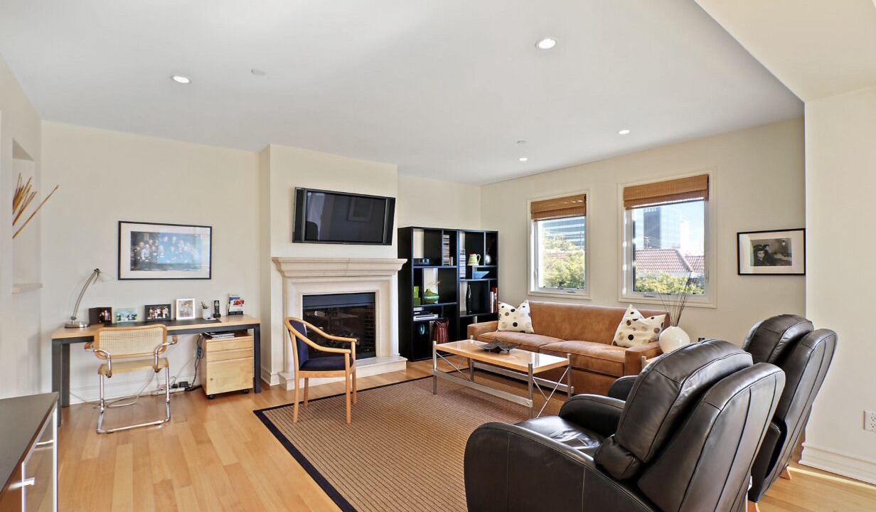 Photo of Livingroom in Beverly Grove