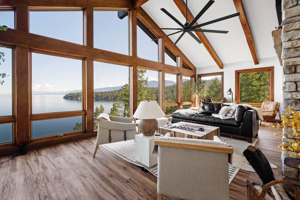 Photo of Livingroom in Mission Beach