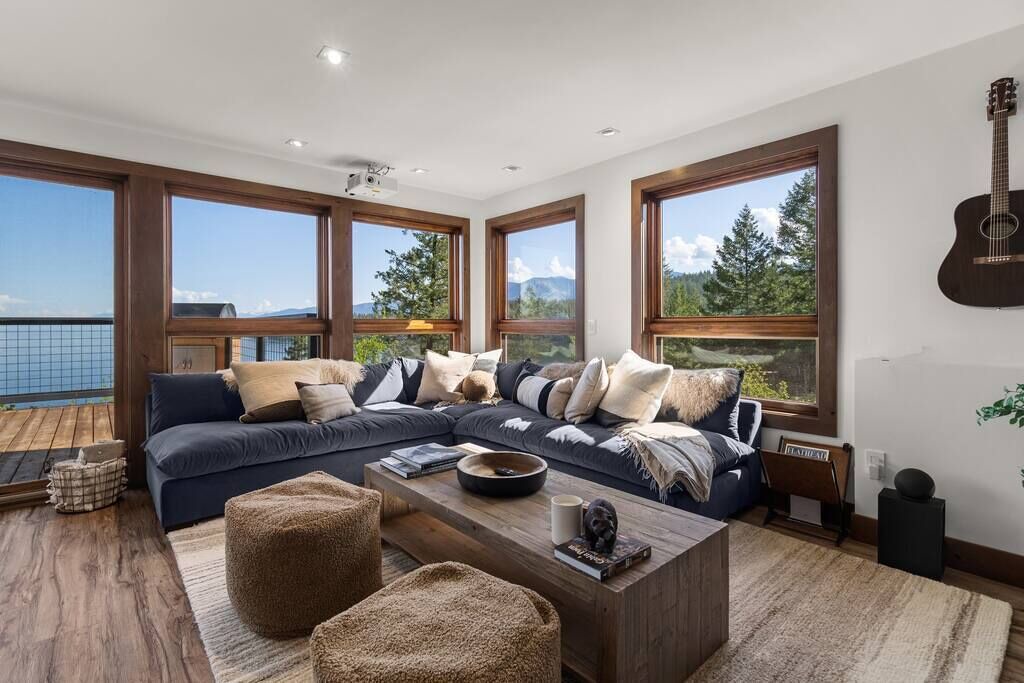 Photo of Livingroom in Mission Beach