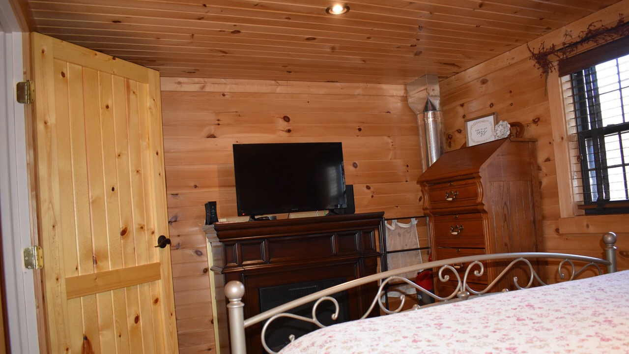 Photo of Bedroom in Perrysville