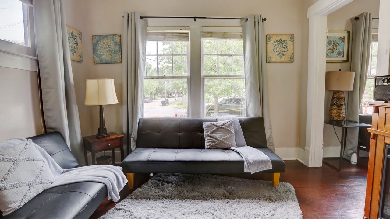 Photo of Livingroom in Shelby Park