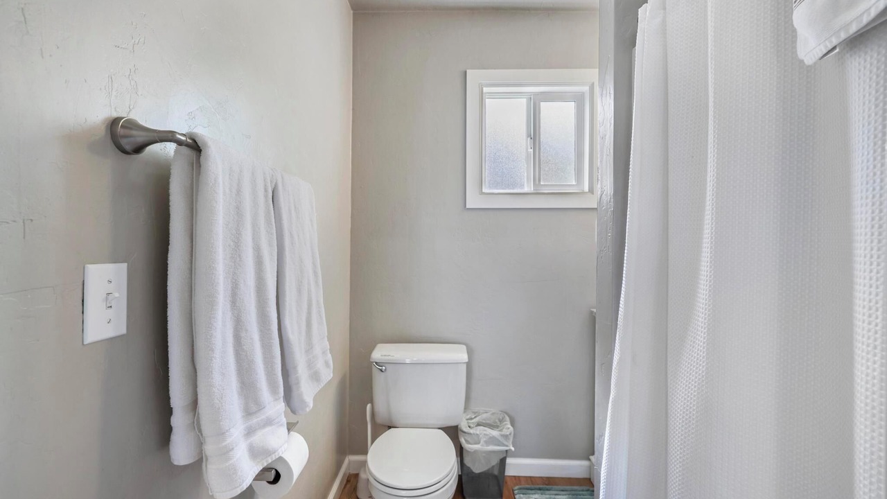 Photo of Bathroom in Buhl