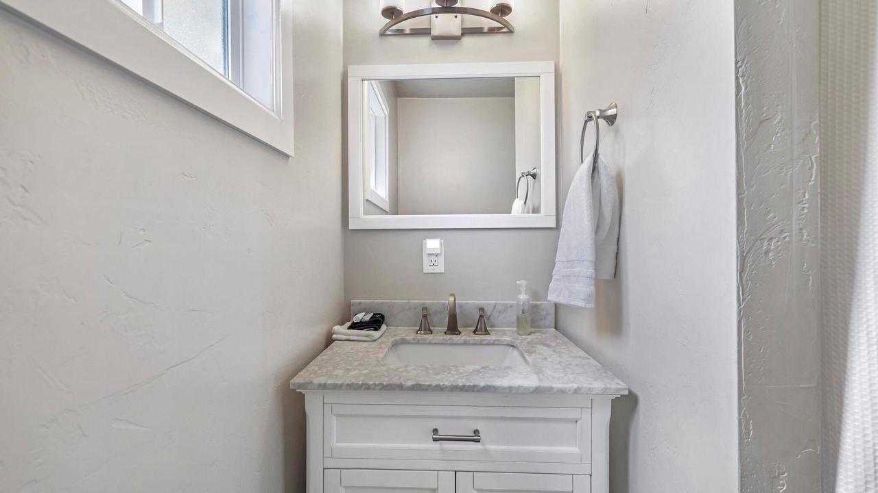 Photo of Bathroom in Buhl