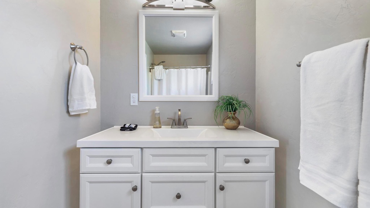 Photo of Bathroom in Buhl