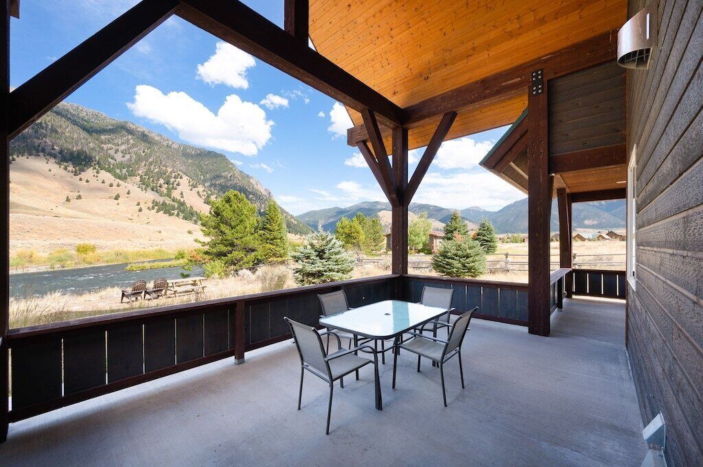 Photo of Outdoor in Cameron