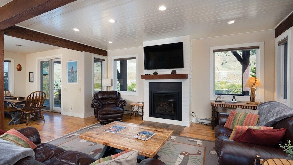 Photo of Livingroom in Cameron