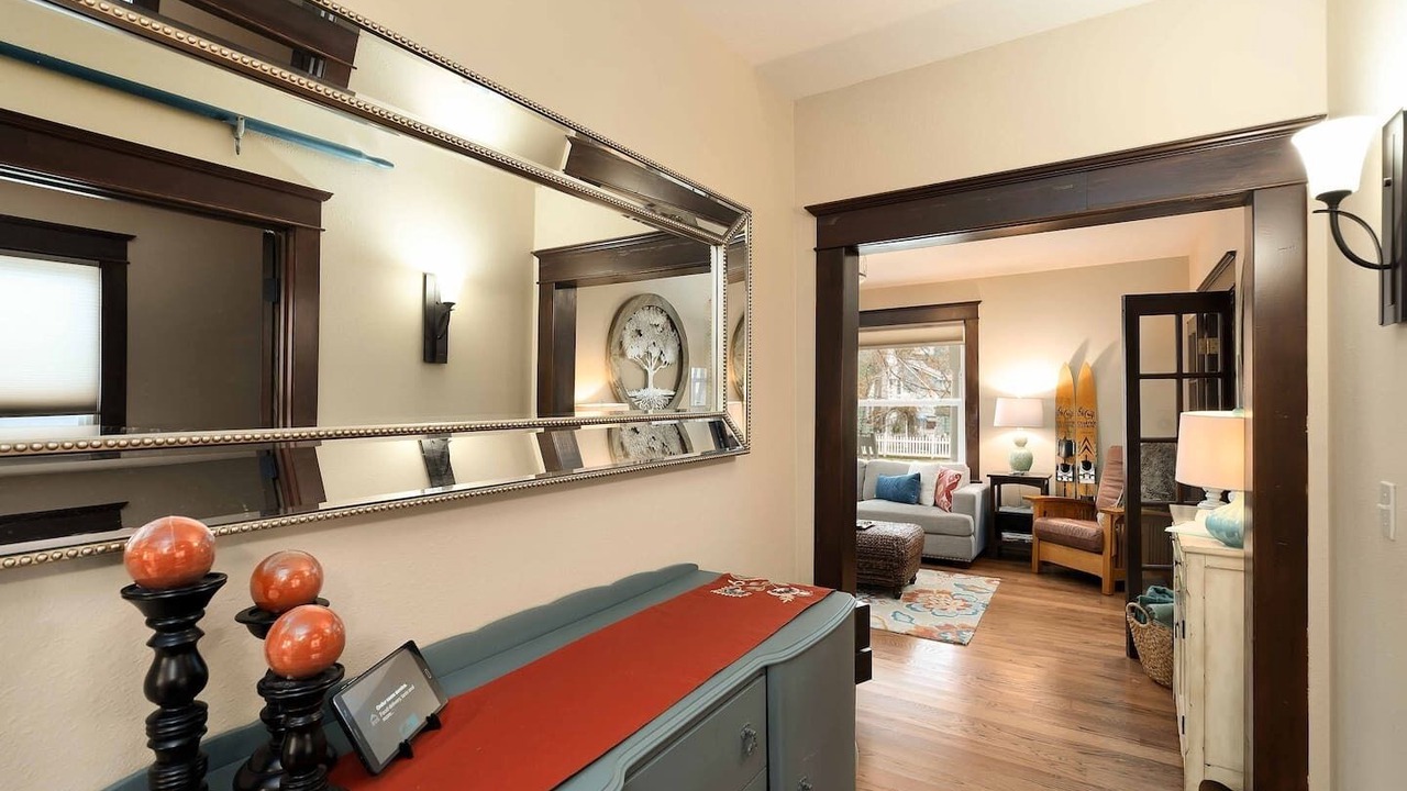 Photo of Bedroom in Garden District