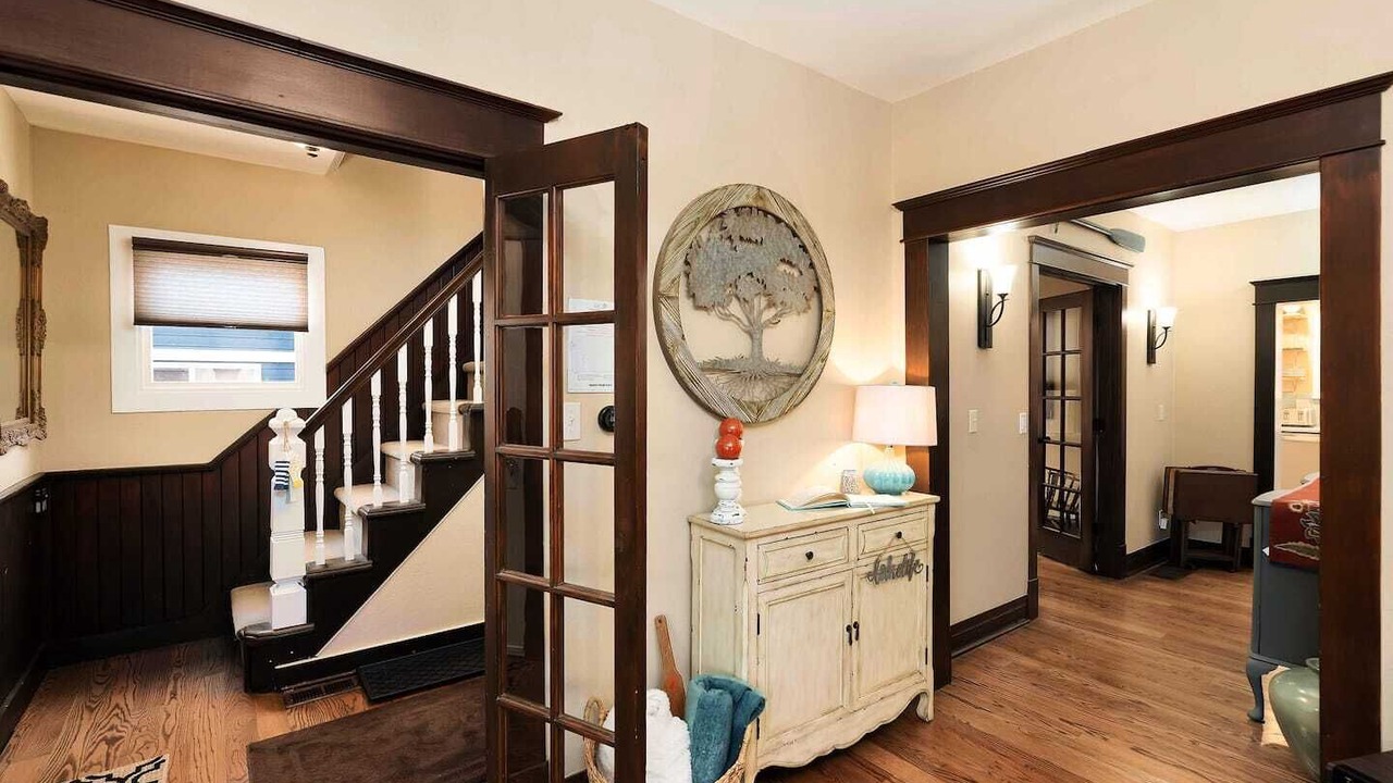 Photo of Bedroom in Garden District