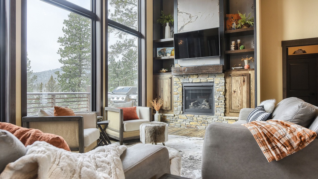 Photo of Livingroom in Deadwood