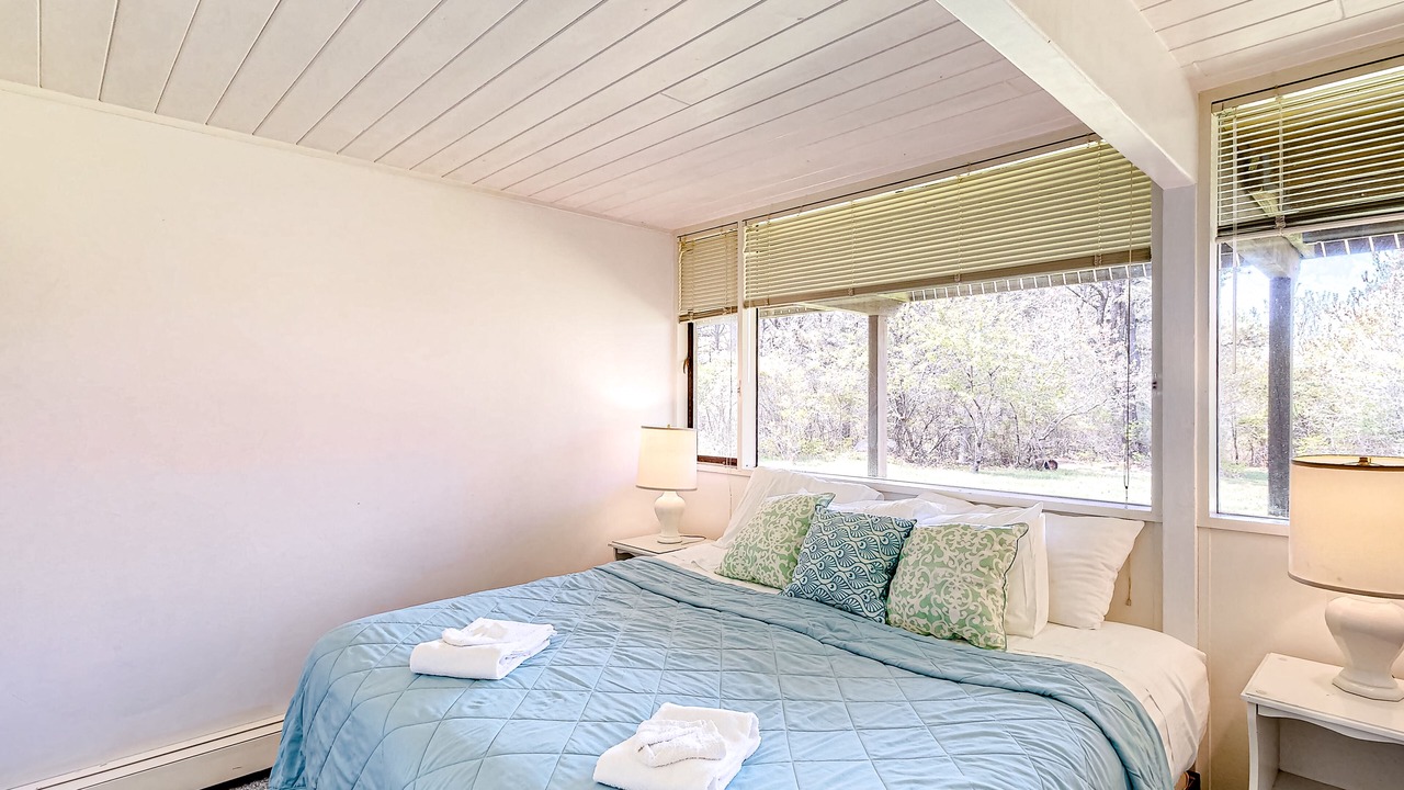 Photo of Bedroom in Chilmark