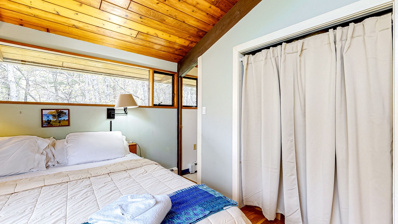Photo of Bedroom in Chilmark